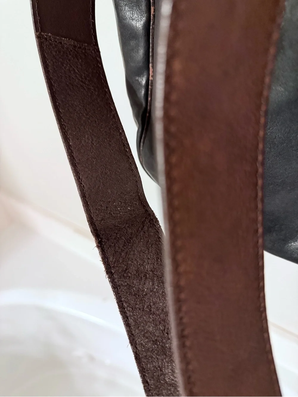 Cole Haan Vintage 15” Large Leather Messenger, Carry-on, Laptop, Shoulder Bag